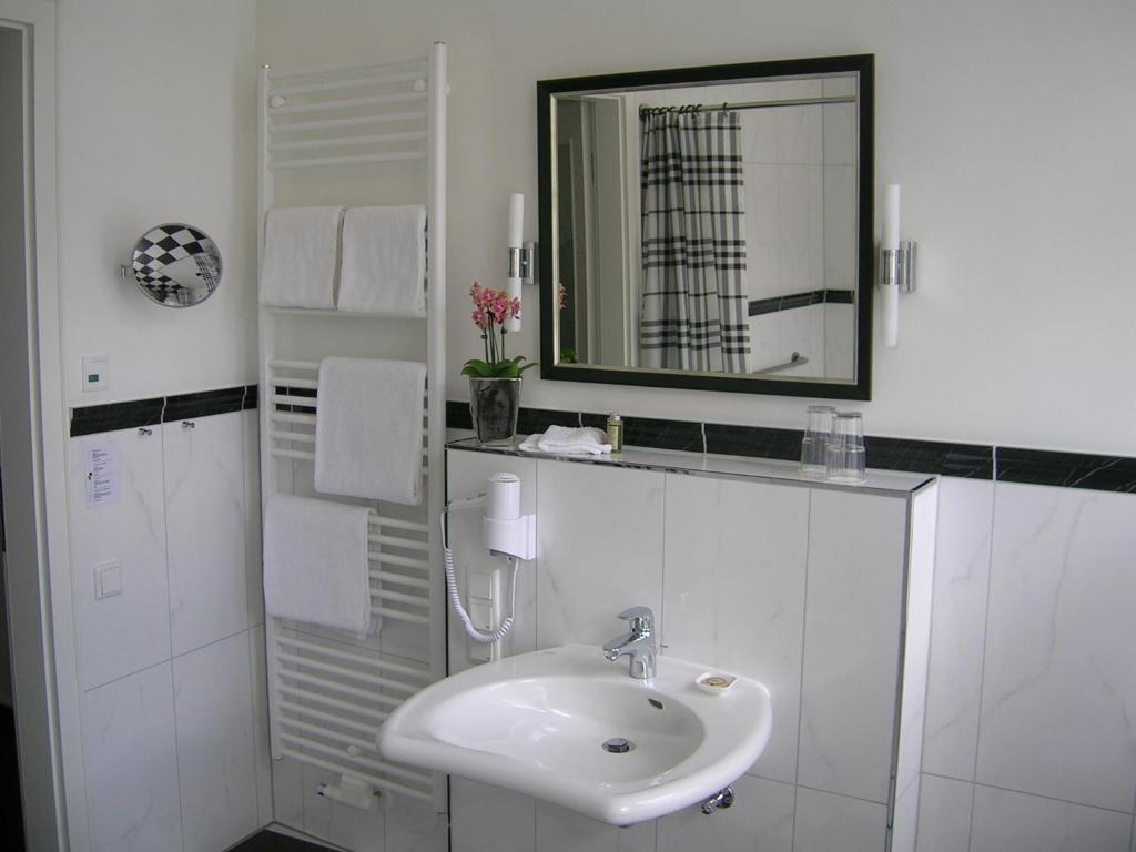 Hotel & Cafe Kleinergruenauer Bad Salzuflen Pokój zdjęcie